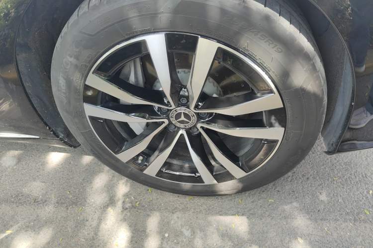 Used Mercedes-Benz S-Class 2021 S 400 L Luxury Model Right Front Wheel Hub