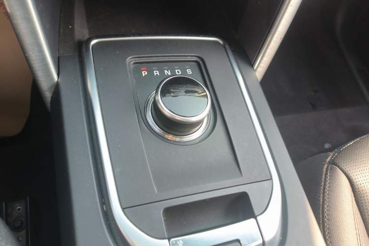 Used Land Rover Discovery Sport 2018 240 PS SE Version