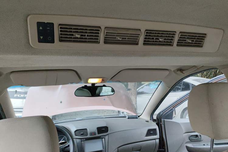 Used Wuling Hongguang 2015 1.2L S Base Model China IV
