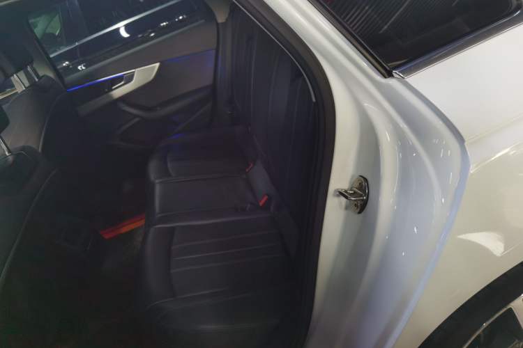 Used Audi A4L 2022 40 TFSI Fashion Dynamic Model Left Rear Seat