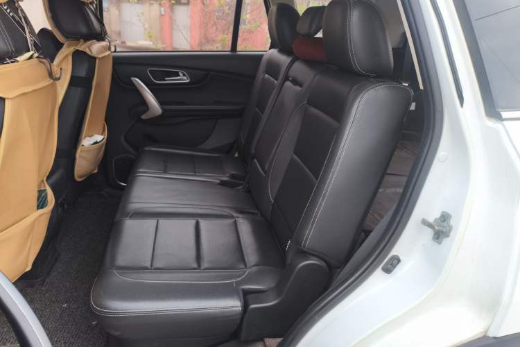 Used SWM X7 2016 1.8L Manual Luxury Edition 7 Seats Left Rear Seat