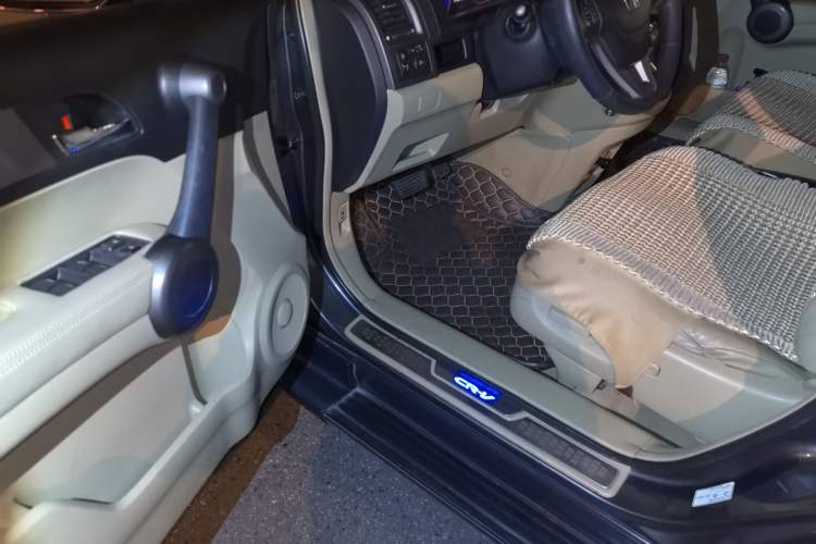 Used Honda CR-V 2010 2.4L automatic four-wheel drive luxury version
