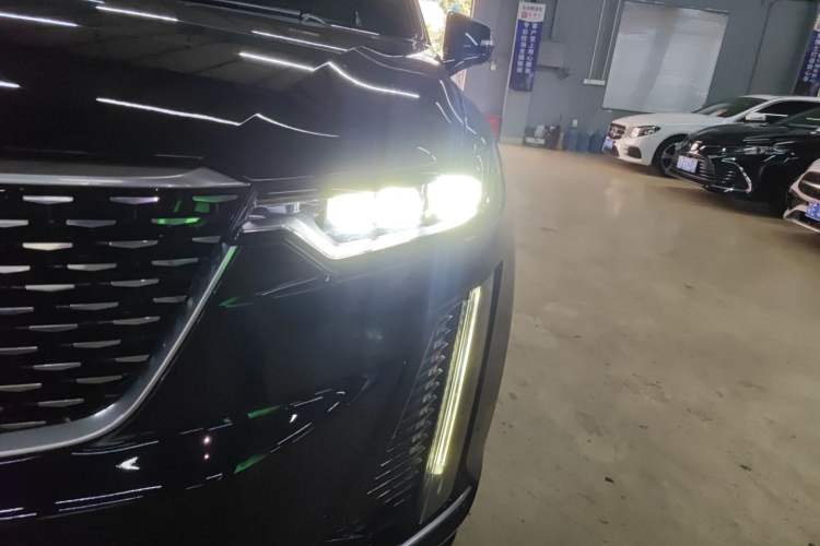 Used Cadillac XT6 2021 28T Six-Seater Luxury Version