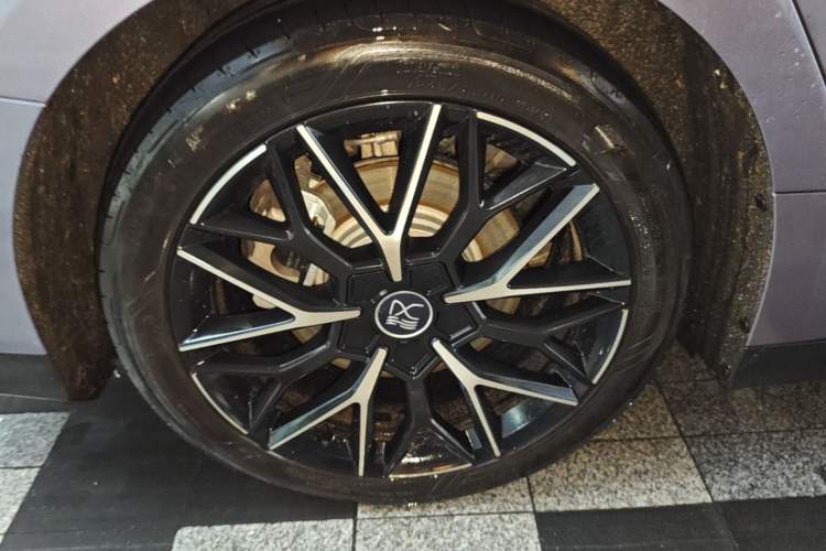 Used BYD Han 2024 EV Glory Edition 610 km All-Wheel Drive "Tian Shen Zhi Jia" Intelligent Driving Model
