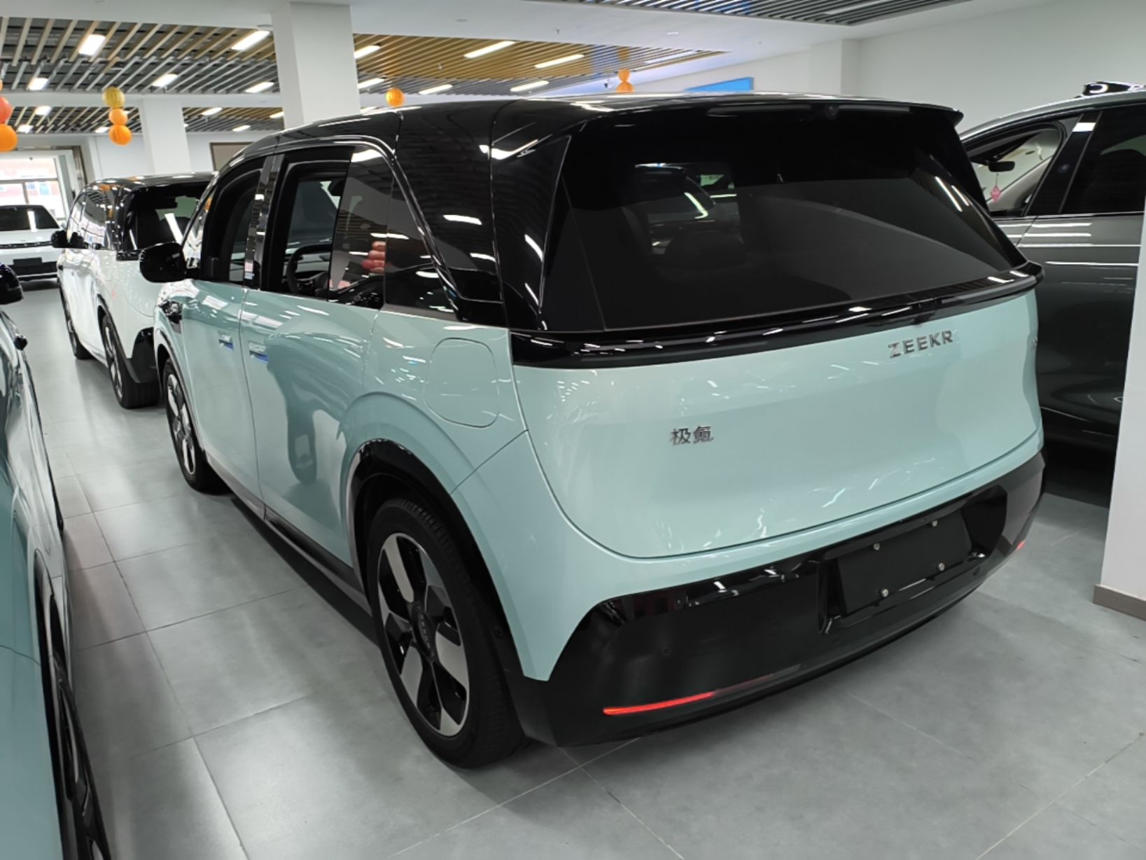 Zeekr MIX 2025 Long-Range Intelligent Driving Edition — снимка 13