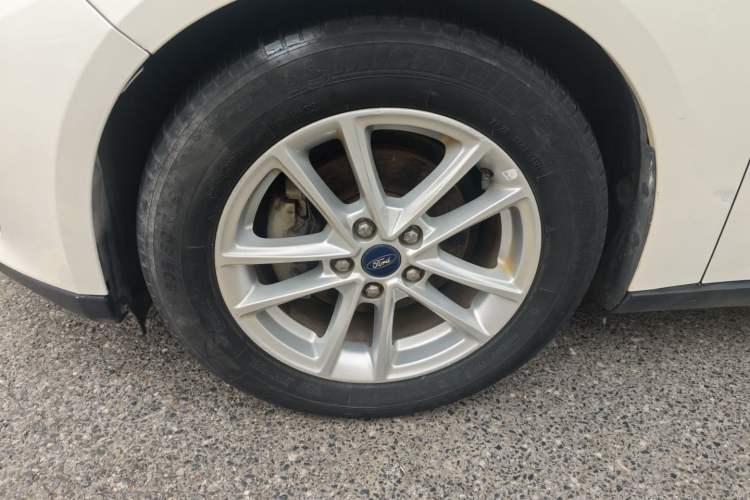 Used Ford Focus 2018 Hatchback Classic 1.6L Automatic Trendy SmartDrive Edition