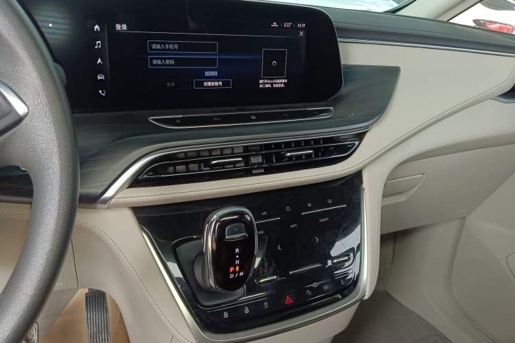 Used Buick GL8 2022 ES Landtrek 653T Comfort Edition
