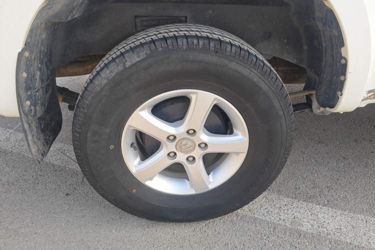 Used Foton Tunland 2017 2.4L E3 Gasoline Two-Wheel Drive Extended Comfort Version 4G69S4M