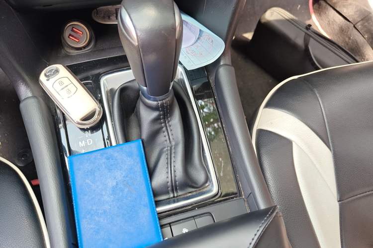 Used Mazda 3 Axela 2019 Cloud-Controlled Version Hatchback 2.0L Automatic Luxury Model China VI Standard