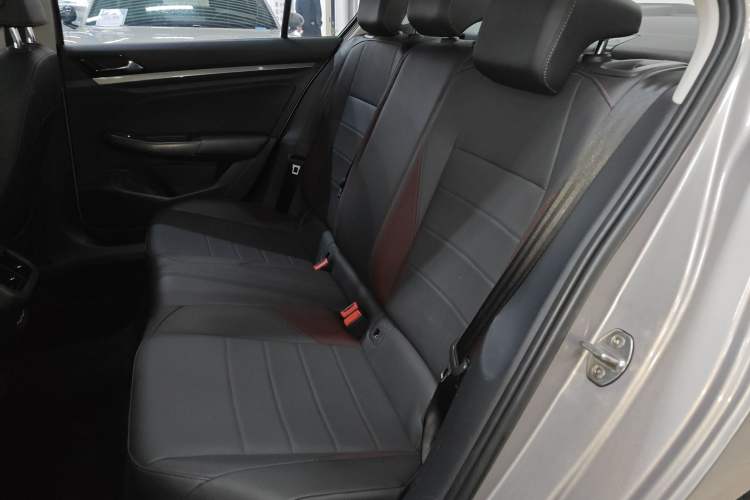 Used Volkswagen Bora 2020 1.5L Automatic Elite Version Left Rear Seat