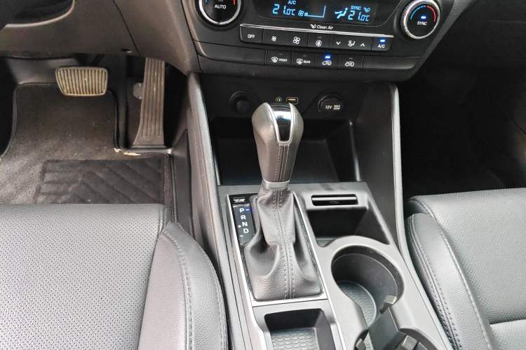 Used Hyundai Tucson 2015 1.6T Dual-Clutch Two-Wheel-Drive Smart Model