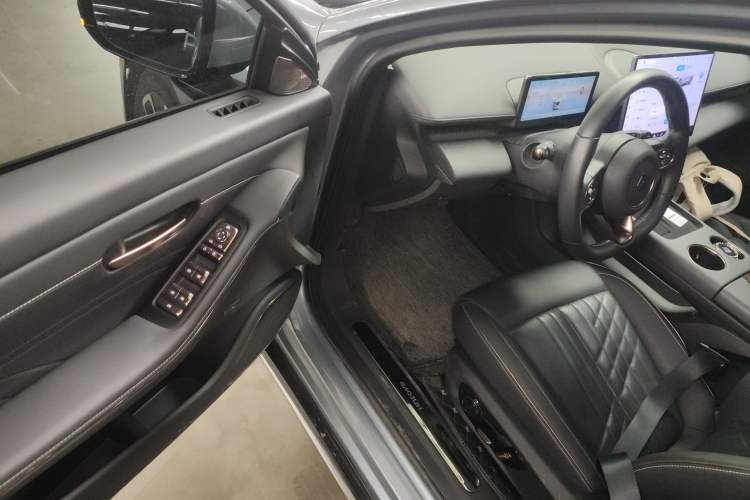 Used Baojun Enjoy 2025 Plug-in Hybrid 140km Luxury Edition