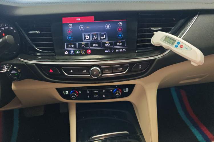 Used Buick Regal 2020 552T Elite Edition Audio And AC Panel