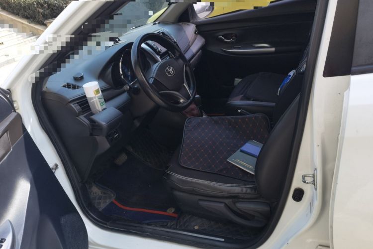 Used Toyota YARiS L Zhi Xuan 2015 1.5E Automatic Charm Edition
