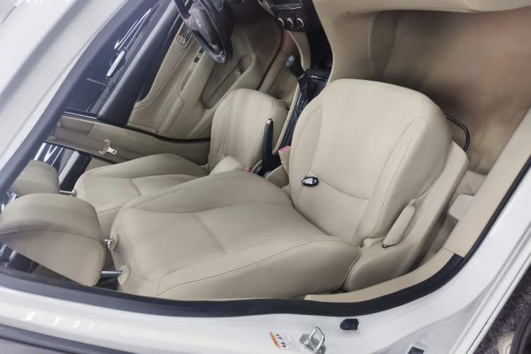 Used Suzuki Alivio 2015 1.6L Automatic Enjoyment Model
