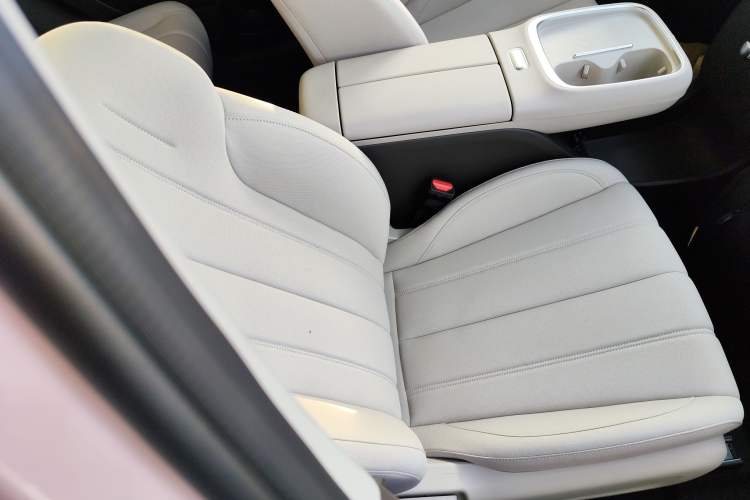 Used AION UT 2025 330 Starlight Edition Right Front Seat