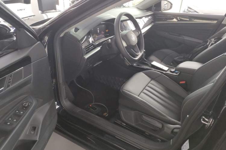 Used Volkswagen Passat 2023 Revised Version 280TSI Business Edition