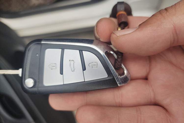 Used Toyota YARiS L Zhi Xuan 2021 X-Trail 1.5L CVT Leading Edition
