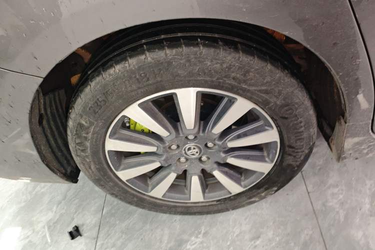 Used Toyota SIENNA 2019 3.5L Four-Wheel Drive XLE 7 Seats U.S. Specification