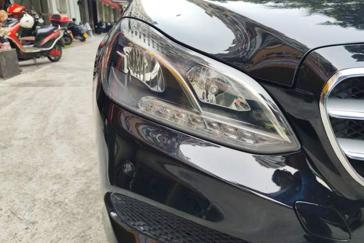 Used Mercedes-Benz E-Class 2015 Facelift E 200 L Sport Edition
