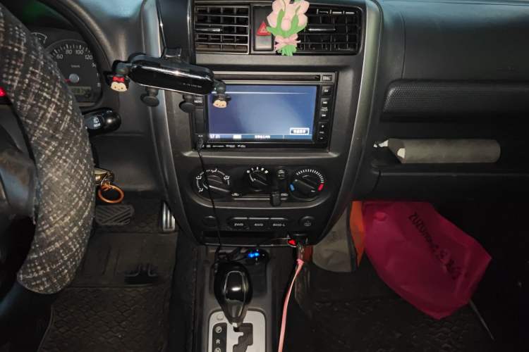 Used Suzuki Jimny 2011 1.3 AT
