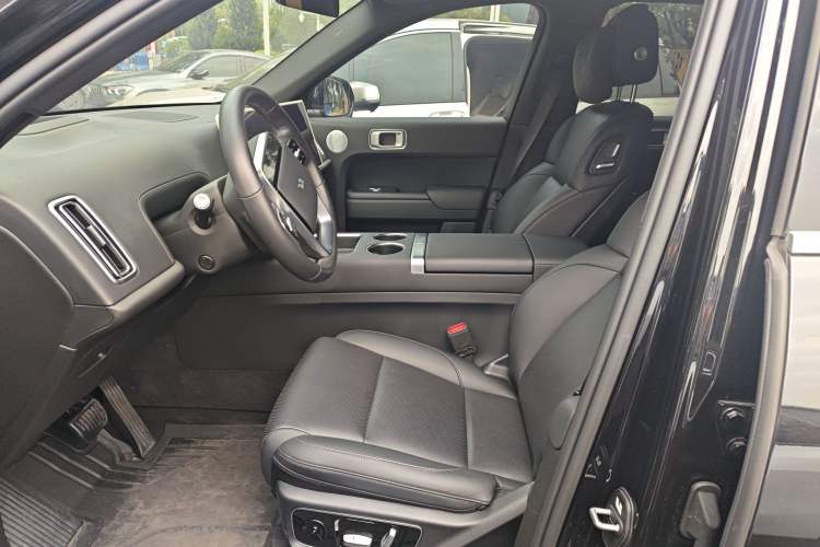 Used Li Auto L7 2023 Pro Model
