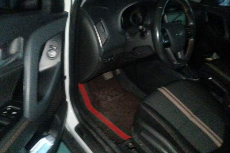 Used Hyundai ix25 2016 1.6T Dual-Clutch Two-Wheel Drive Smart GLS Model