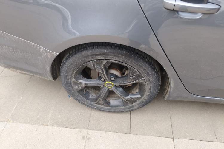 Used Roewe i6 MAX 2020 300TGI Automatic Sporty Cool Edition Exterior 5