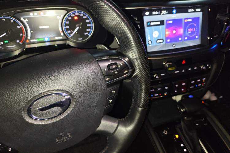 Used GAC Trumpchi GS7 2017 320T Two-Wheel-Drive Luxury Smart Connectivity Model