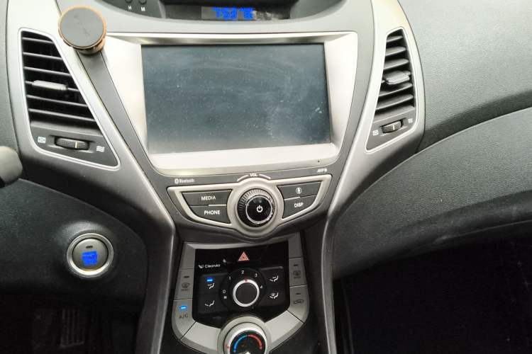 Used Hyundai Elantra (5th Generation / Langdong) 2016 1.6L Manual Luxury Model