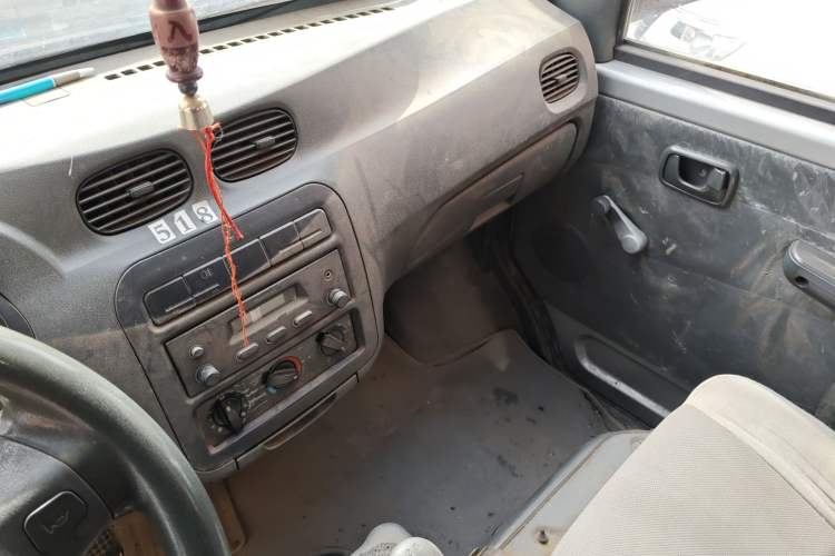 Used Wuling Zhiguang 2010 1.0L New Version Practical Short-Body L2Y