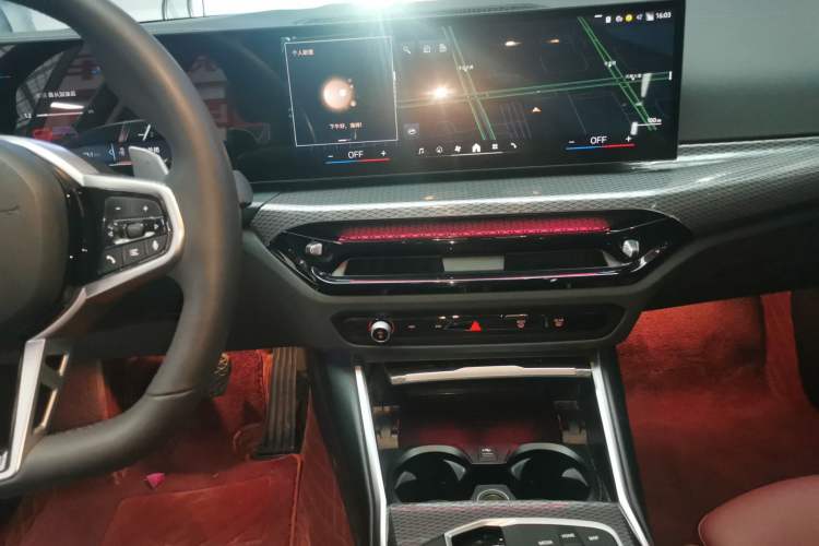 Used BMW 3 Series 2025 330Li M Sport Shadowline Package Audio And AC Panel