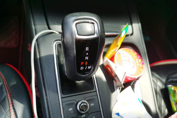 Used Cadillac XT4 2018 28T Two-Wheel Drive Tech Version