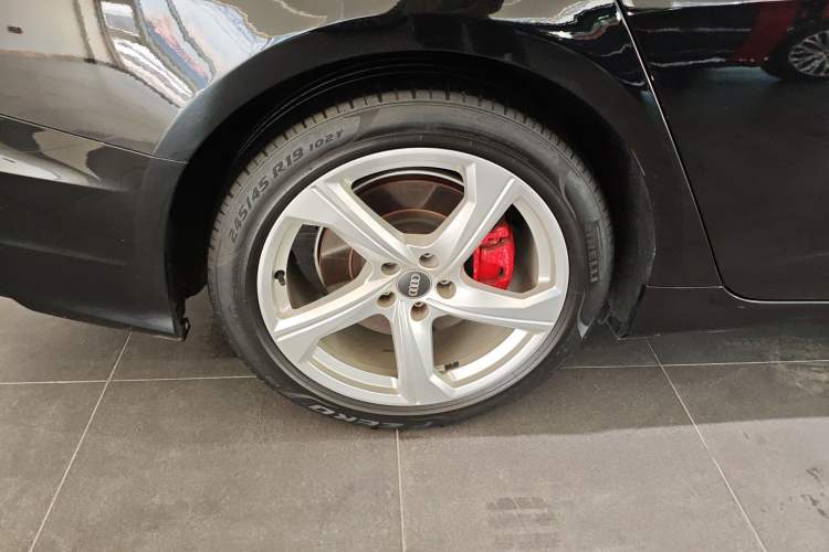 Used Audi A6L 2021 45 TFSI Prestige Dynamic Edition Right Rear Wheel Hub