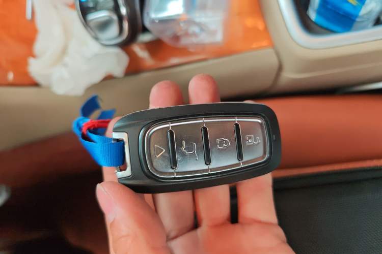 Used Chrysler 300C 2013 3.6L Luxury Edition
