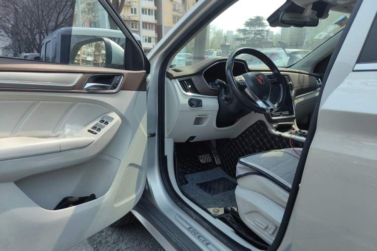 Used Roewe RX5 New Energy 2017 ERX5 EV400 Electric Internet Supreme Edition
