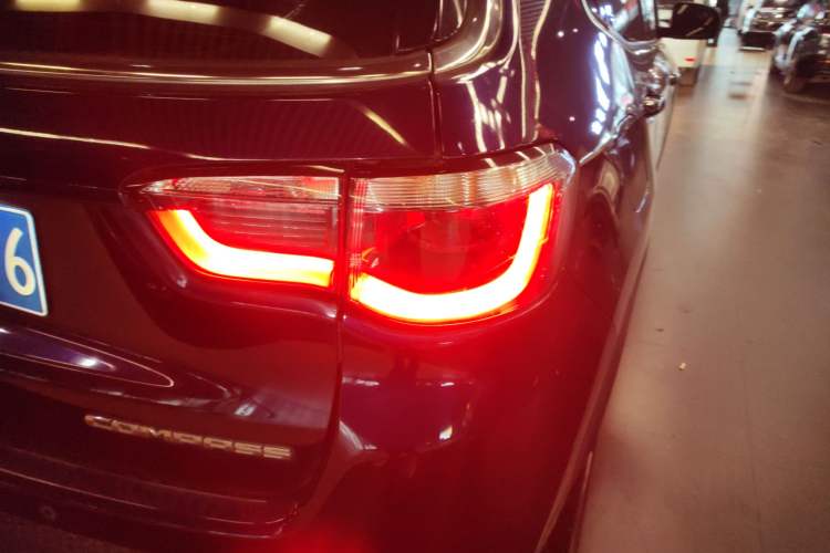 Used Jeep Compass 2019 220T Automatic Family Edition