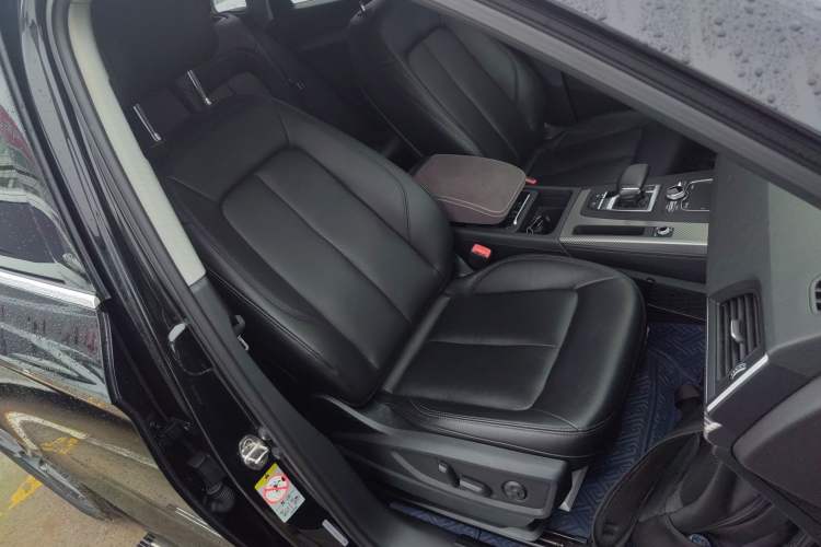 Used Audi Q5L 2018 45 TFSI Prestige Fashion Edition China V Emission Standard Right Front Seat