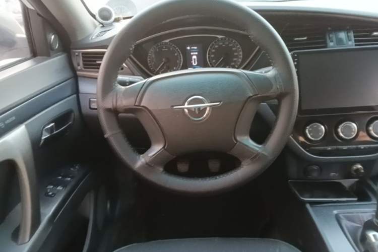 Used Haima M6 2016 1.6L Manual Comfort Model