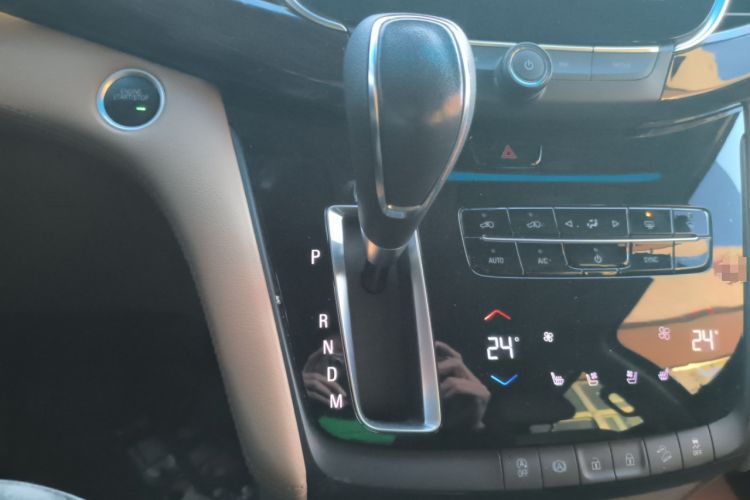 Used Buick GL8 2018 ES 28T Flagship Model China VI Standard