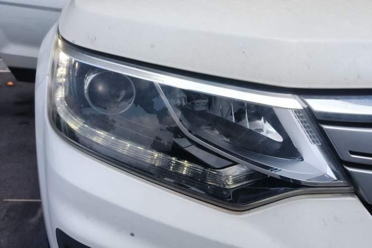 Used CHANGAN OSHAN CX70 2016 1.6L Manual Luxury Model