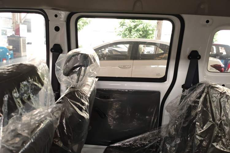 Used Wuling Zhiguang New Energy 2025 Standard Model