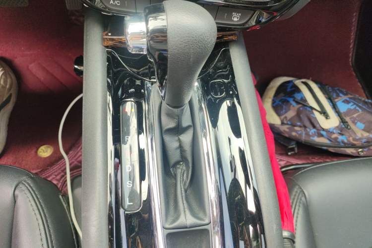 Used Honda Vezel 2020 1.5L CVT Pioneer Edition Gear Lever