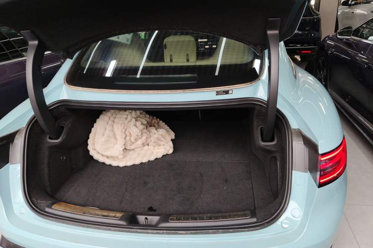 Used Hima Luxeed S7 2024 Ultra Four-Wheel Drive Flagship Edition Trunk