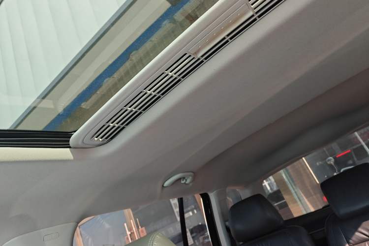 Used Volkswagen Touran 2013 1.4T DSG Comfort Edition 5-Seater
