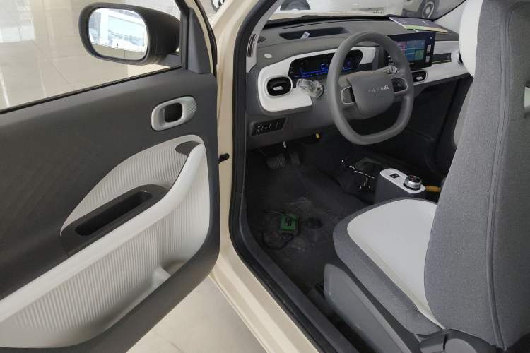 Used Geely Galaxy Panda 2025 210 km – Yuanqi Bear
