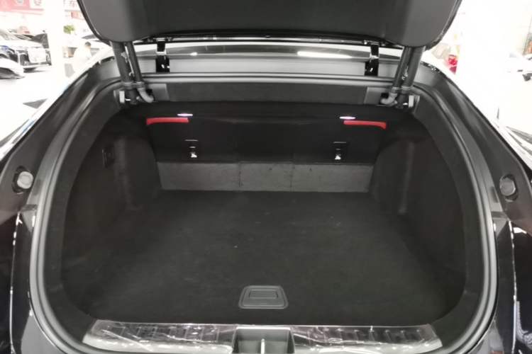 Used Avatr 12 2026 Ultra Pure-Electric All-Wheel-Drive Version Trunk