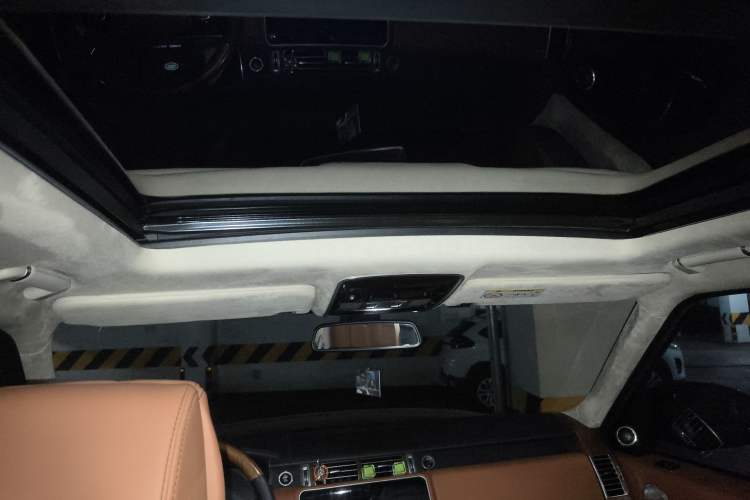 Used Land Rover Range Rover 2016 3.0 SC V6 Vogue SE Prestige Extended-Wheelbase Model
