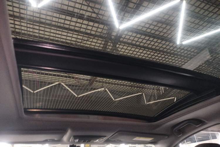 Used Honda XR-V 2020 1.5L CVT Comfort Version Headliner