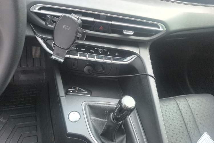 Used CHANGAN Eado 2021 PLUS 1.6L GDI Manual Elite Model
